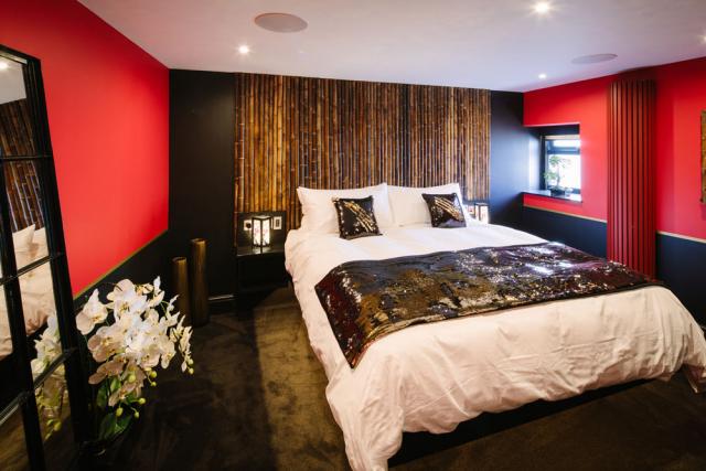 Absoluxe Suites - The Orient bedroom